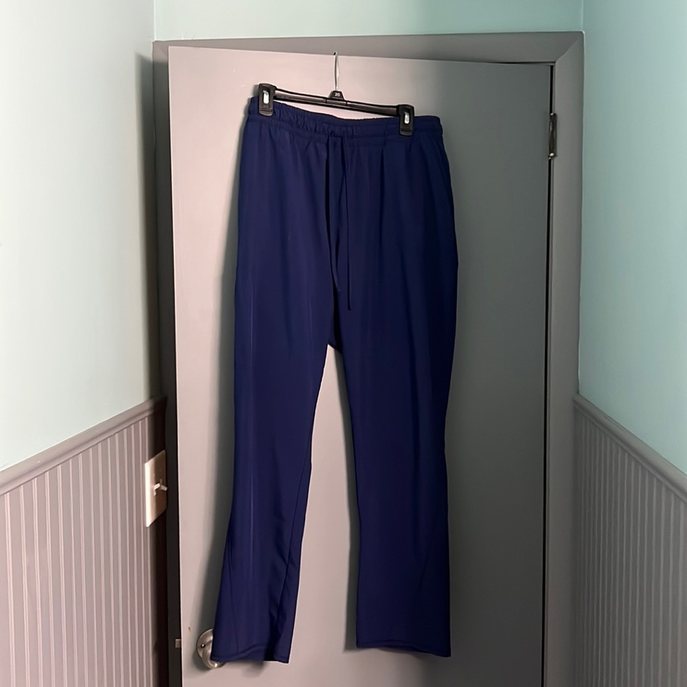 Allura by Cherokee uniforms navy blue scrub pants size 2X.